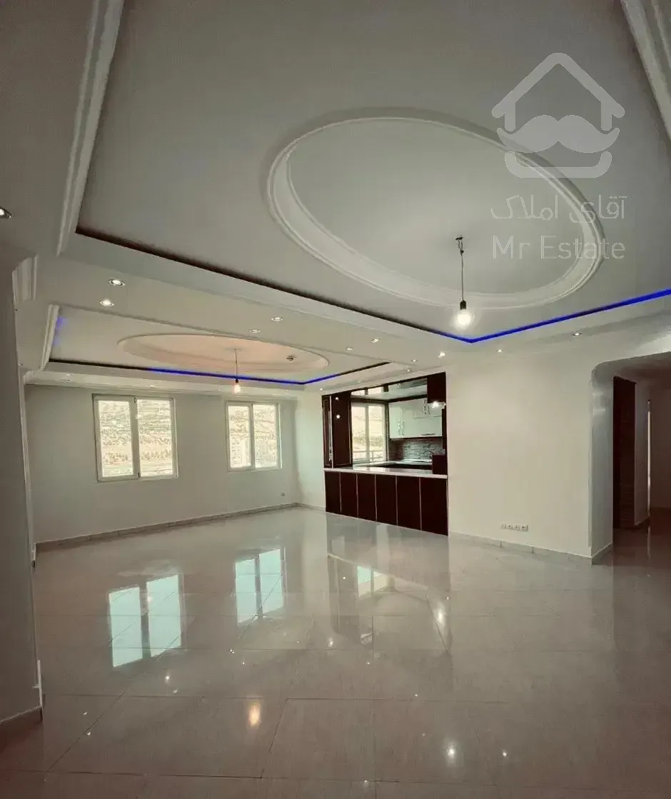 آپارتمان ۱۳۰متری سه خواب ساحل