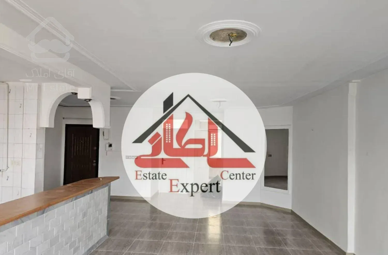 رهن آپارتمان ۹۳ متری میدان گلها