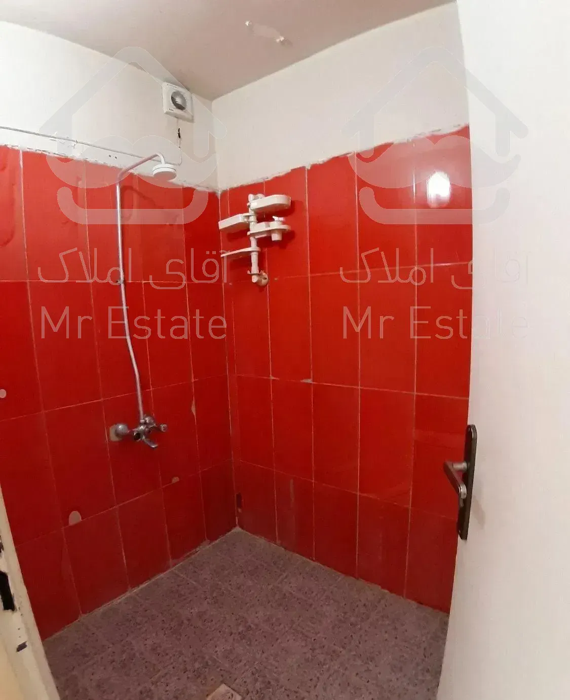 آپارتمان ۸۵ متری دو خواب دو نبش