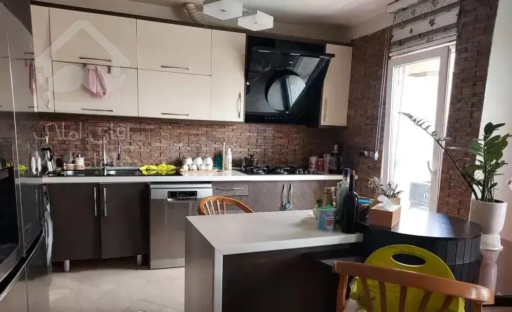 ۱۱۵ متری ، فول امکانات  ، کم سن ، فلامک