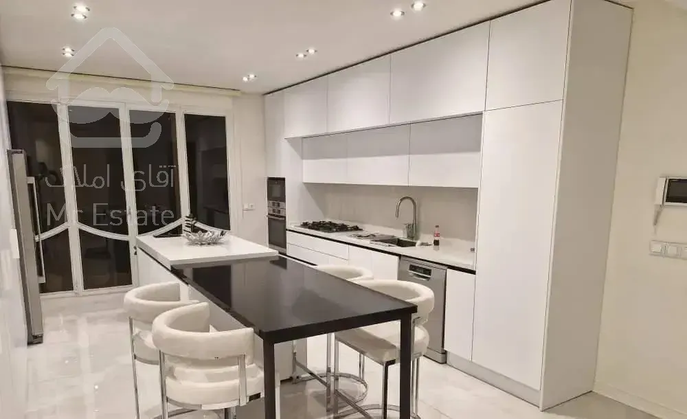 ۹۶ متری تهرانویلا دوسال ساخت