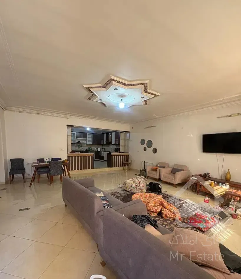 آپارتمان بزرگ آفتاب گیر و نورگیر غدیر تک واحدی