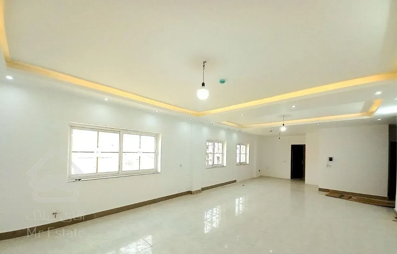 آپارتمان ۱۳۰ متر ۲ خواب محمودآباد