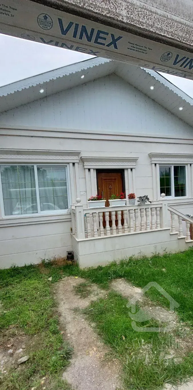 /ویلای زمین 250m بنا 100m نزدیک به شهر/