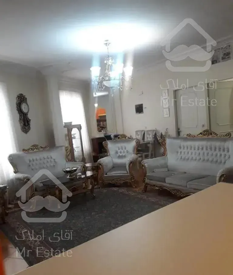 اندرزگو ۸۵متردوخواب،تک واحدی بدون پارکینگ وآسانسور