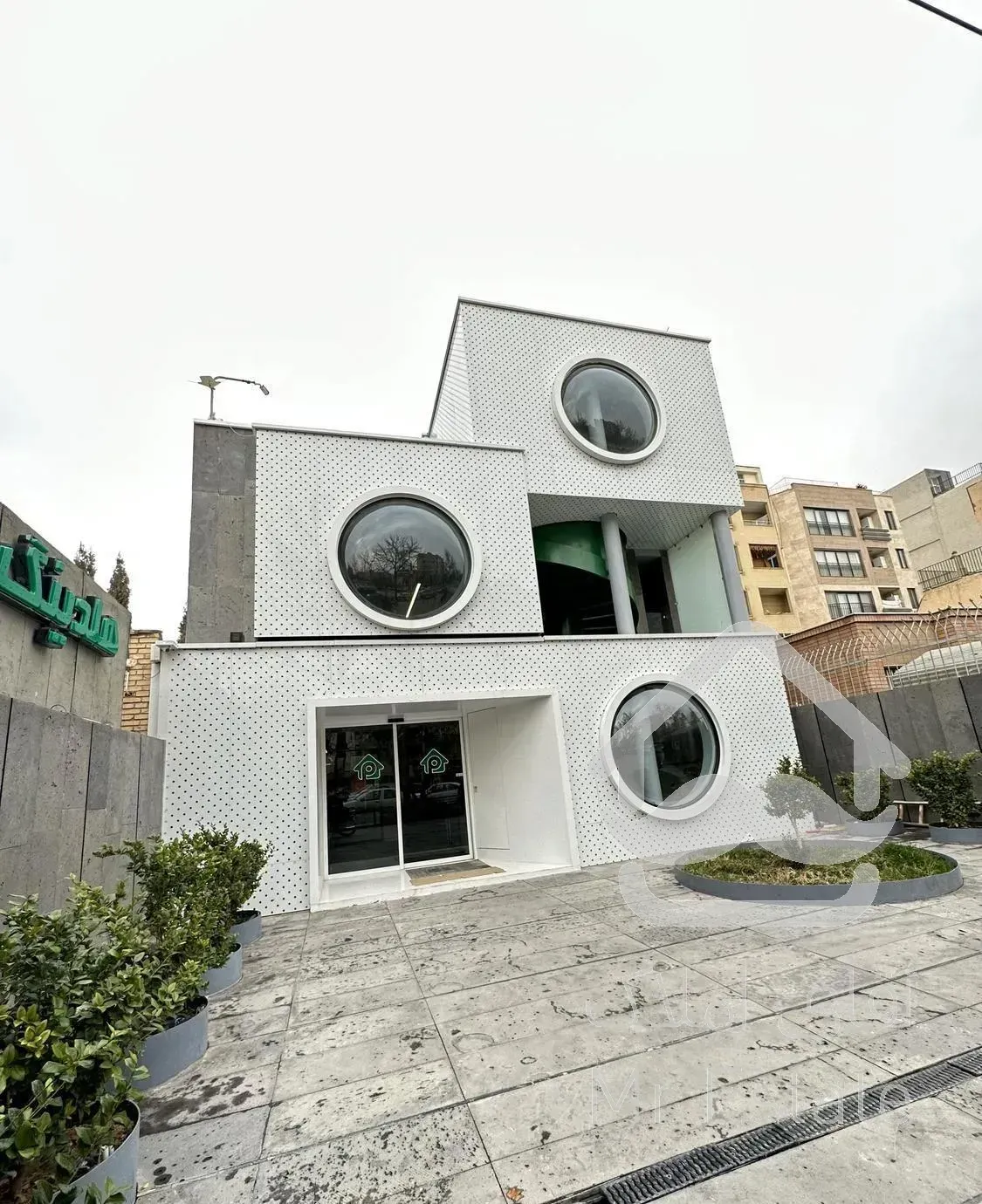 فروش آپارتمان ۱۶۰ متر / سه خواب / صفر