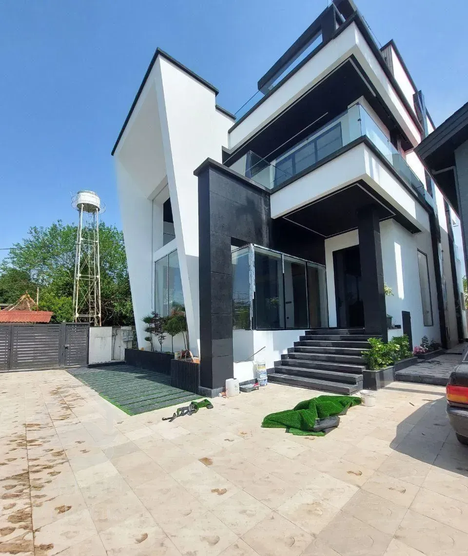 ویلا 550متر آسانسور استخر/ دامنه کوه جنگل سیسنگان