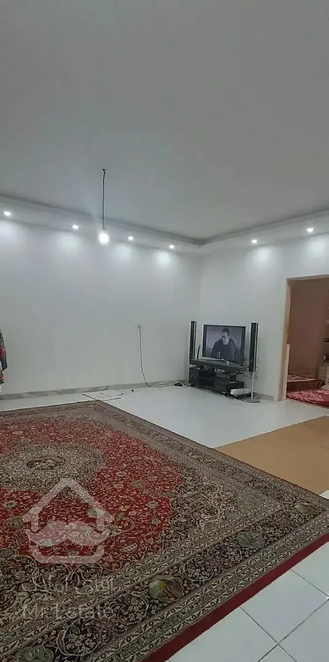 اجاره آپارتمان ۱۲۵ متری سه خوابه