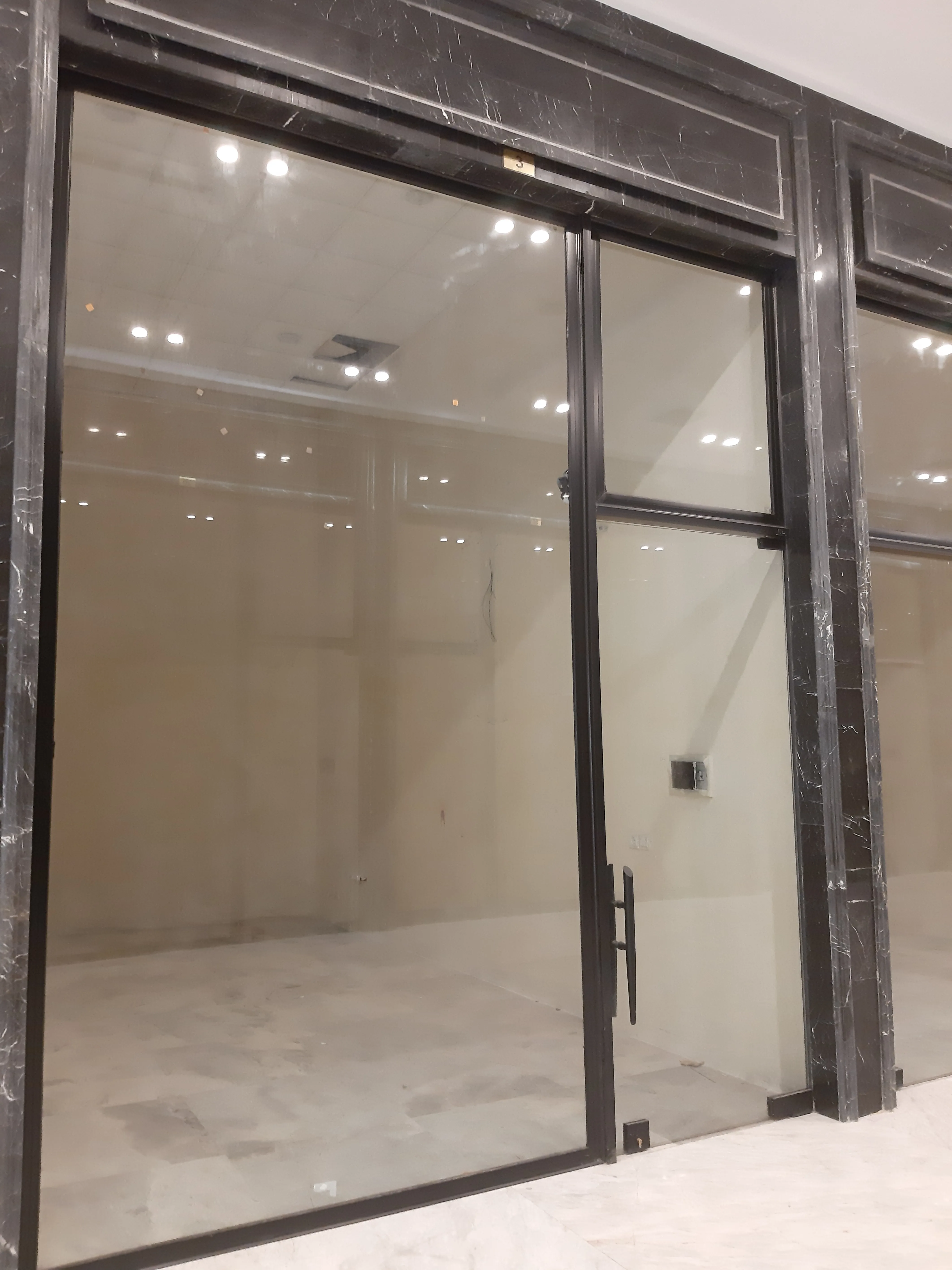 اجاره مغازه 40 در رونیکا پالاس