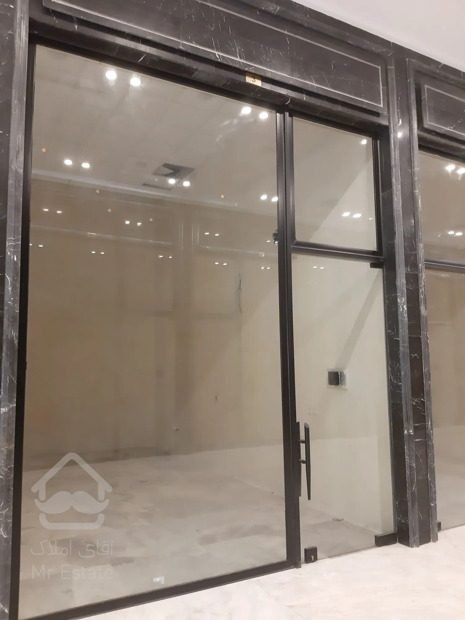 فروش مغازه لاکچری مناسب برا همه اصناف رونیکا مال هروی