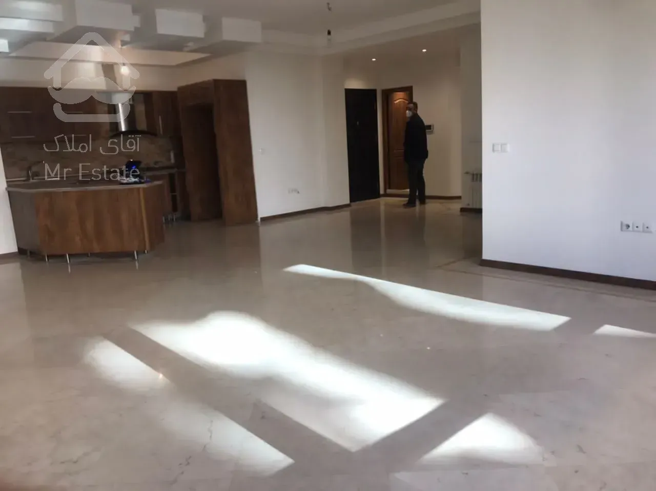 فروش 125 متری پاسداران