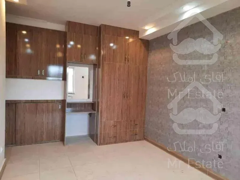 آپارتمان اکازیون135 متر-3خواب -3طبقه- ولی آباد