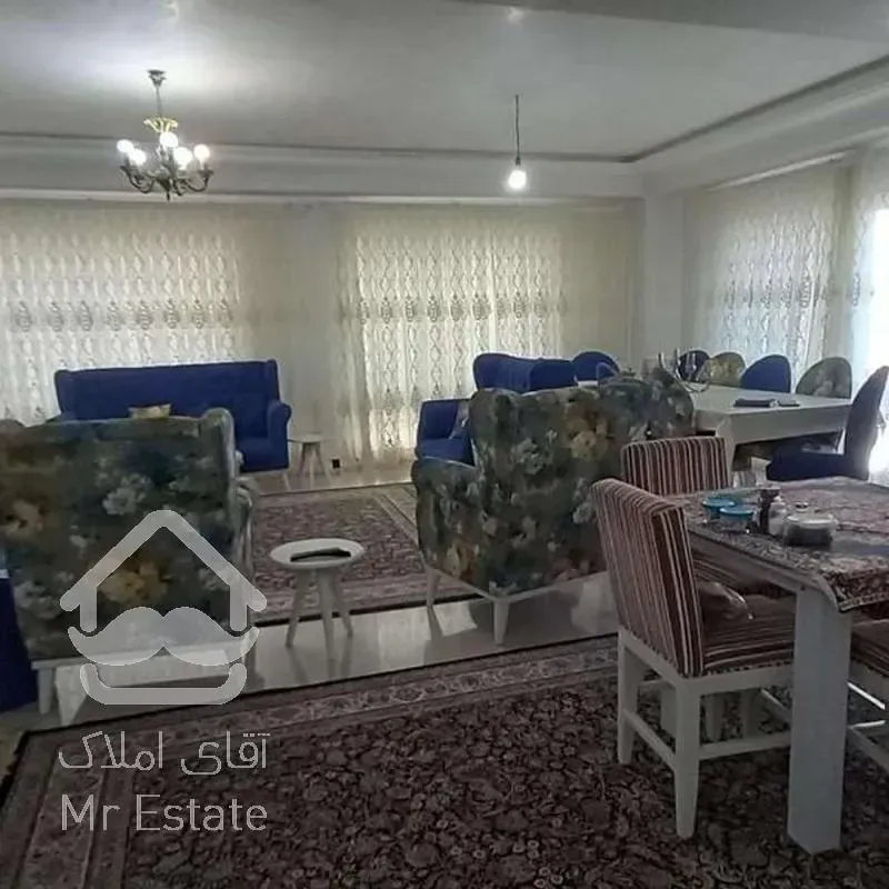 آپارتمان 153 متر-3خواب-خوش نقشه-اکازیون-خیابان جمهوری