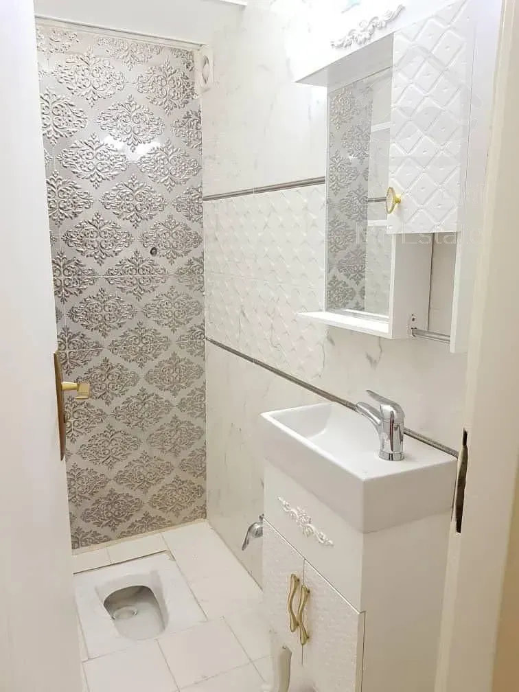 ۵۰ متری فول بازسازی و تمیز و غرق در نور