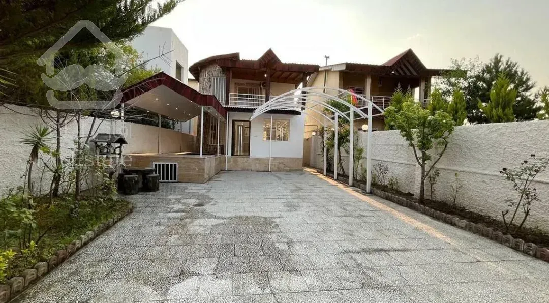 ۲۴۰ متر ویلا نزدیک هتل آراز نوشهر