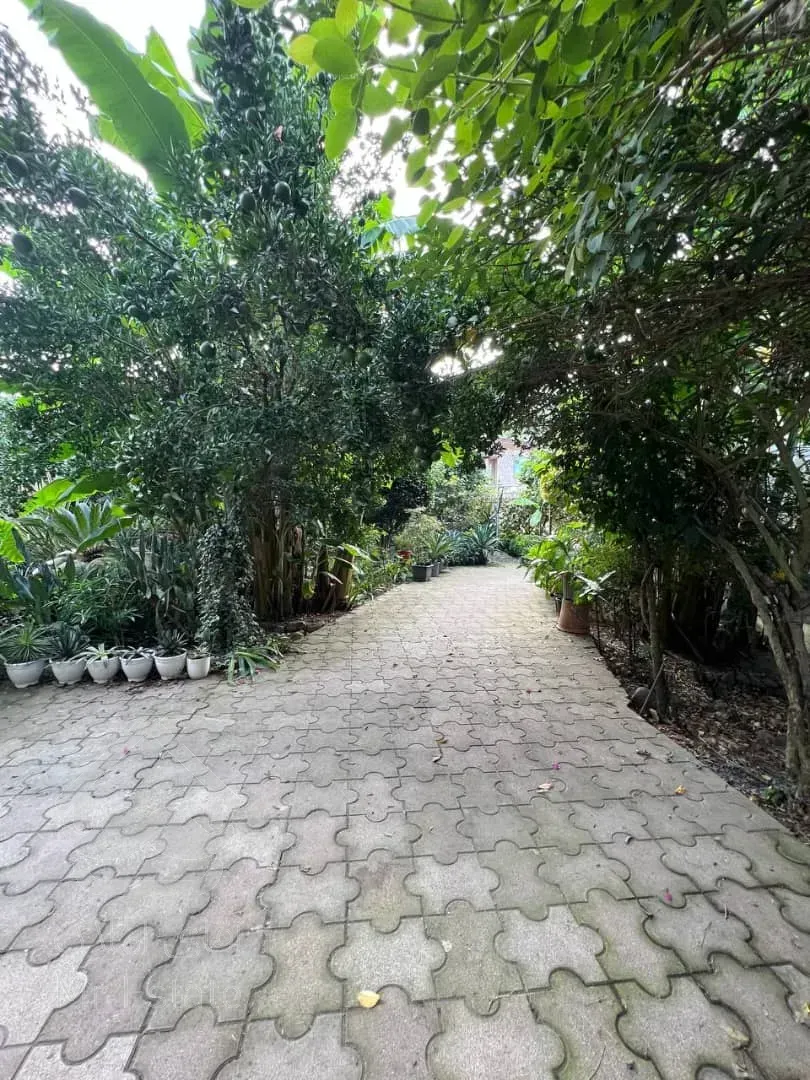 فروش و تهاتر ویلا باغ ۱۰۰۰ متری تنکابن