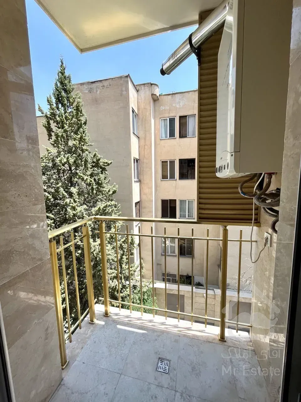 فروش اپارتمان 160 متری زعفرانیه