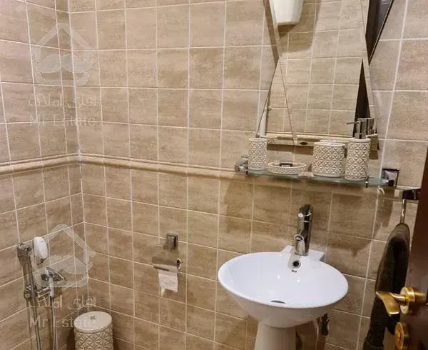 آپارتمان ١٣٠ متری اباذر