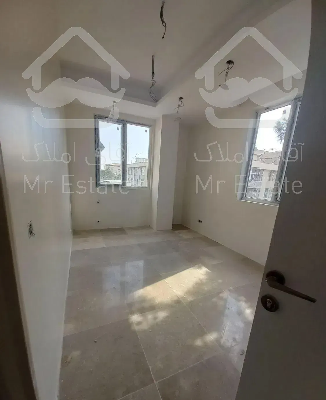 ۱۳۵ متر تک واحدی دو پارکینگ