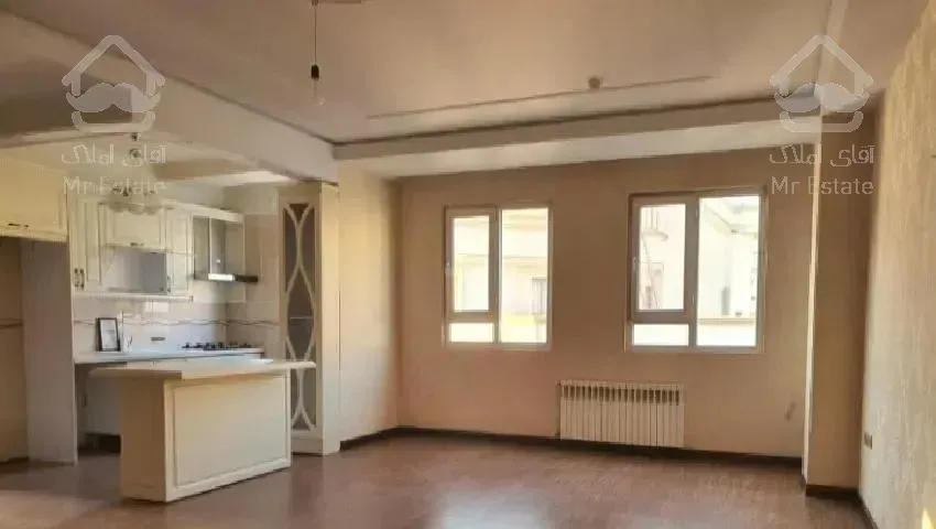 ٦٧ متر/ کوى بیمه اکباتان/ رو به آفتاب