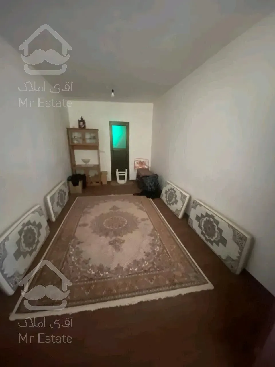 ۳۰۰متر خانه و محوطه دور دیوار در کوچصفهان