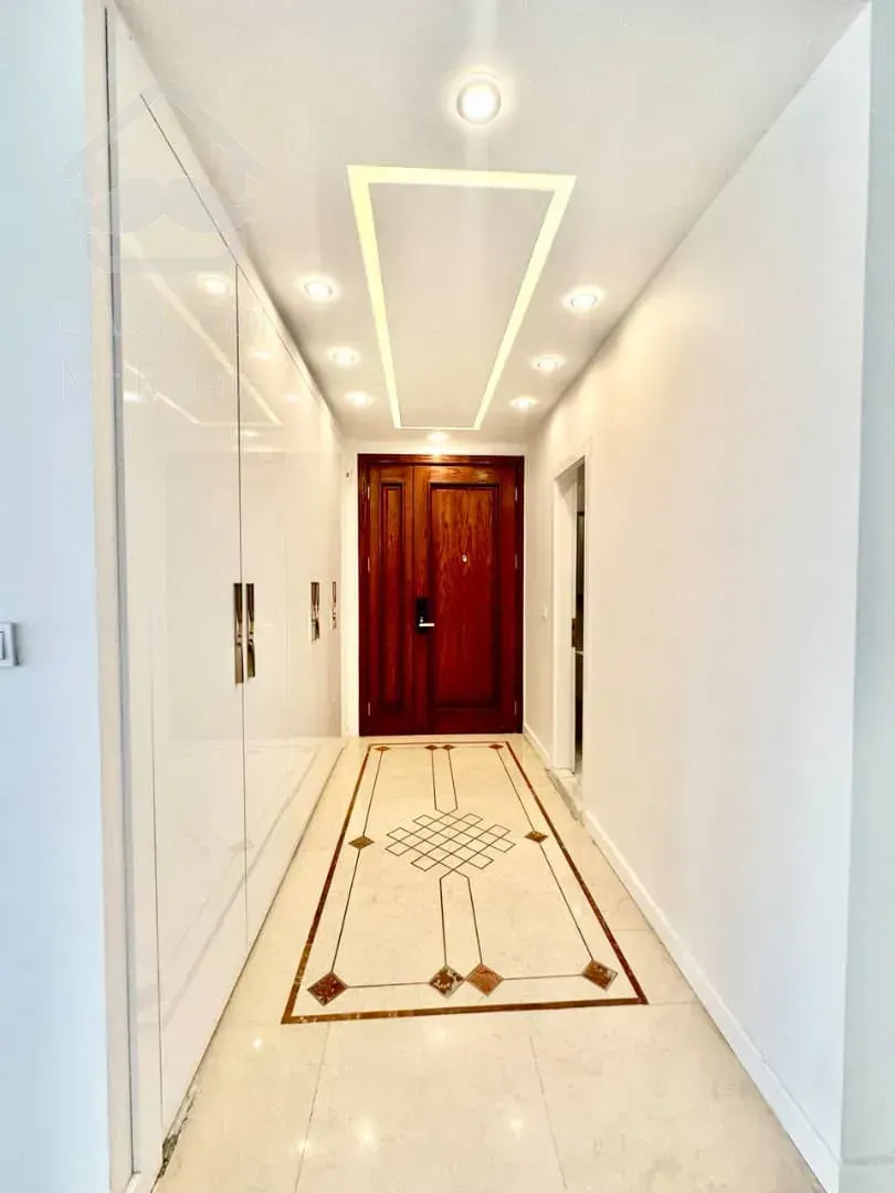 فروش اپارتمان 242 متری زعفرانیه
