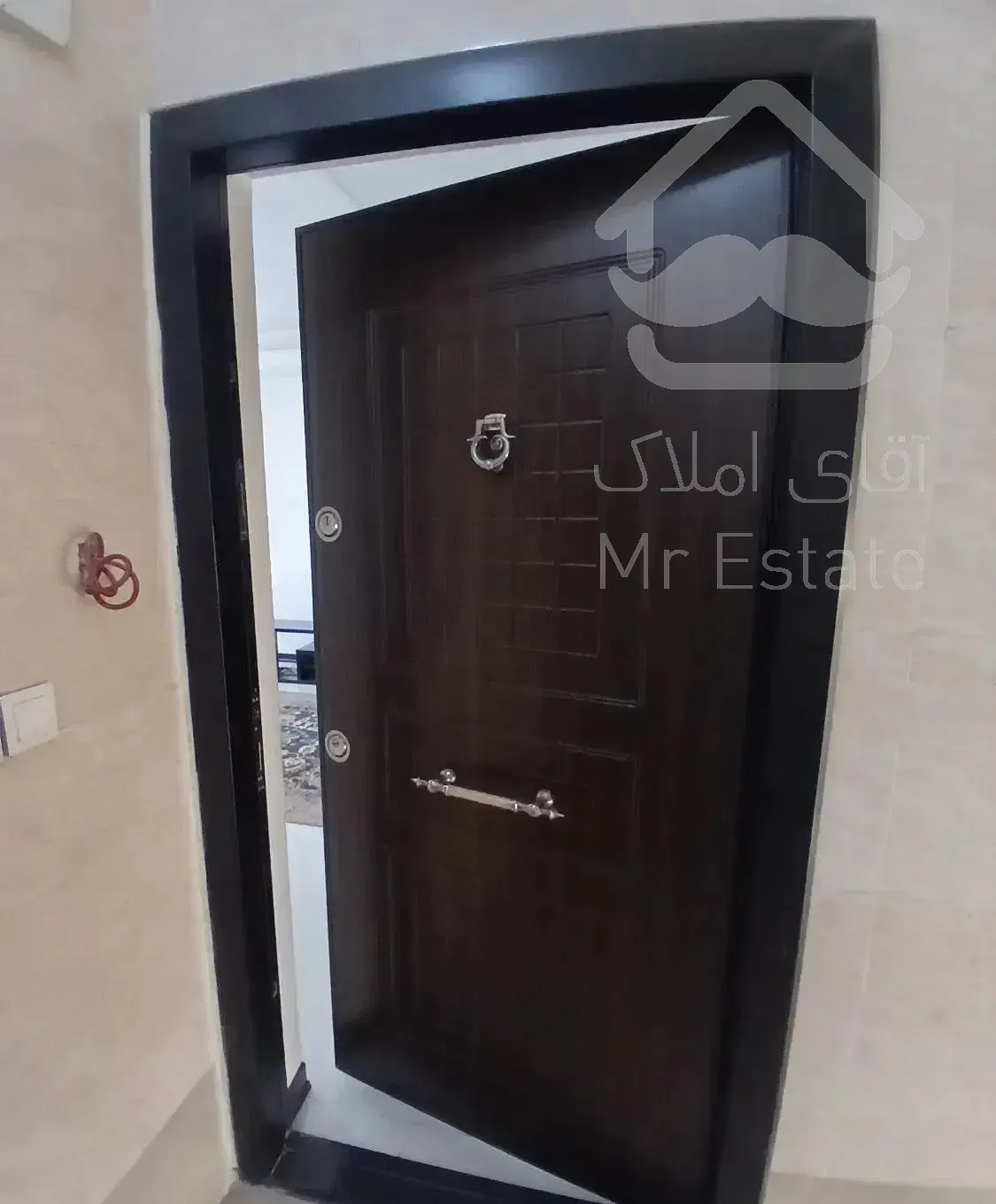 ۵۱ متری تکواحدی چهارسال ساخت با آسانسور