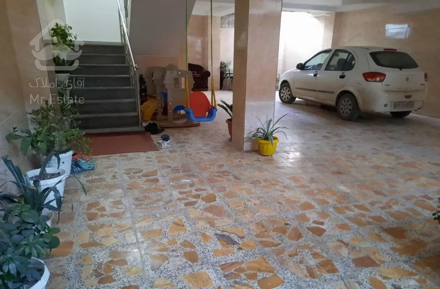 اجاره آپارتمان ۱۰۰ متری ۲ خوابه طبقه ۱