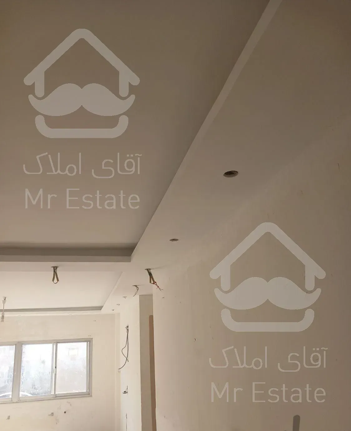 برقکار برقکشی،ساختمان