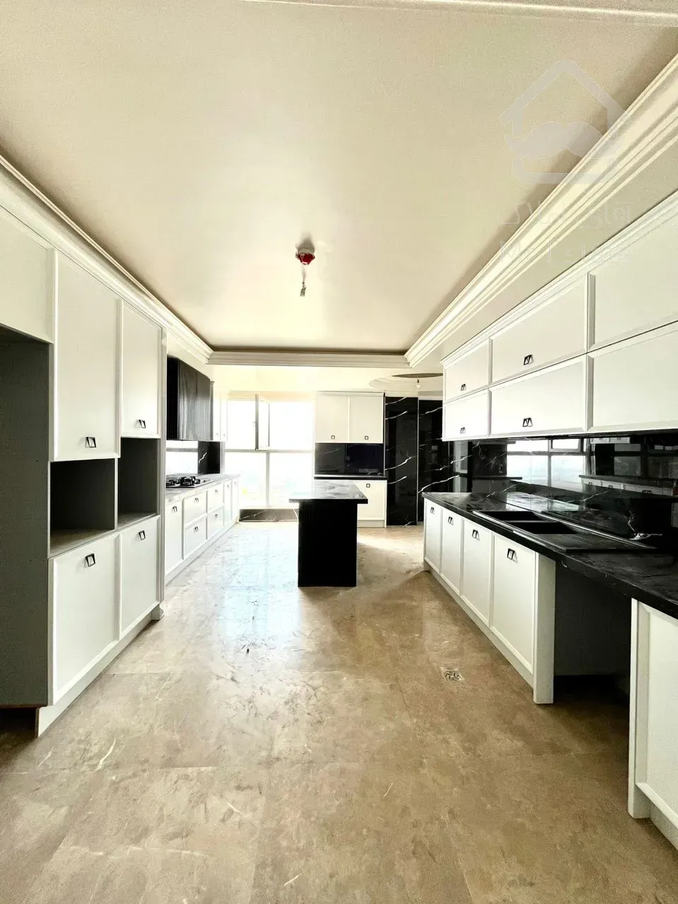 ۲۲۰ متر ویو ابدی فول مشاعات نیاوران