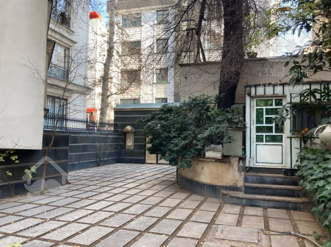 فروش آپارتمان باغ فردوس 197  متر شیک