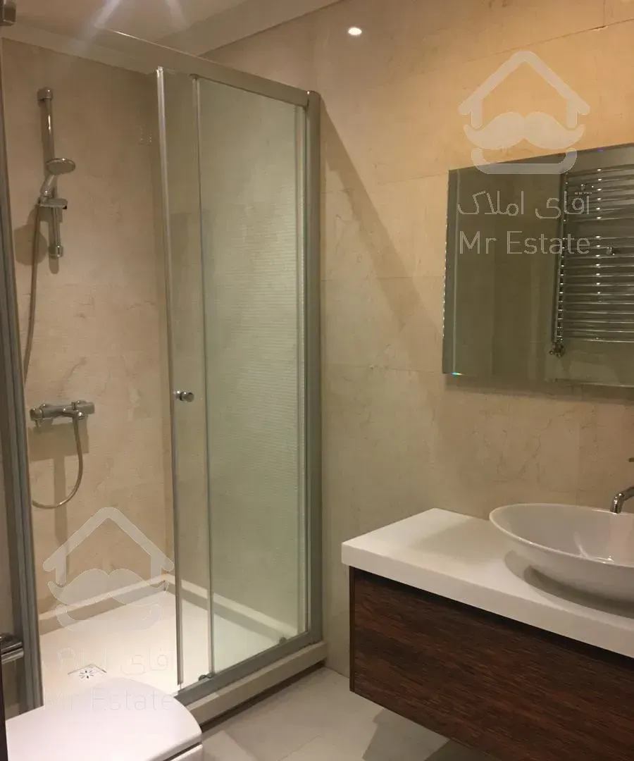 ۱۳۰ متر ۲ خواب (بالای کاج) دو پارکینگ