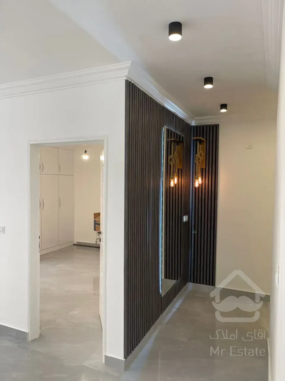 فروش آپارتمان یکخواب۶۰متر فول بازسازی جزیره کیش