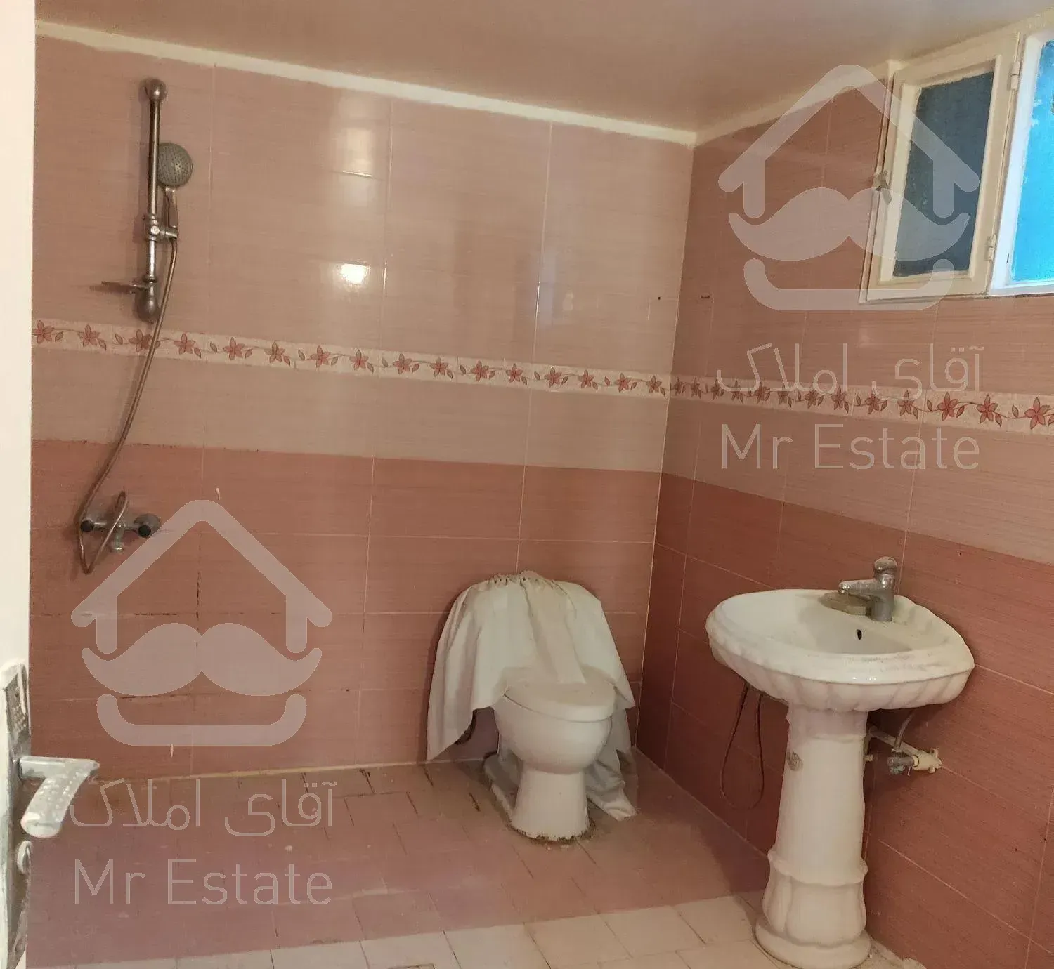 ۱۲۰متر/دوخواب/مناسب سرمایه گذاری،قدرالسهم بالا