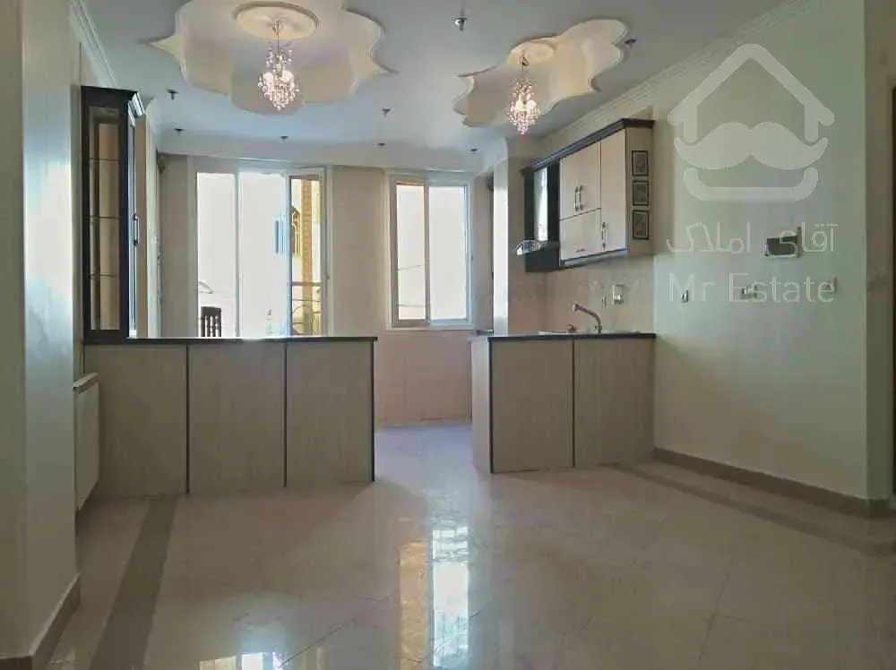 اپارتمان  110متری دوخواب شقایق جنوبی