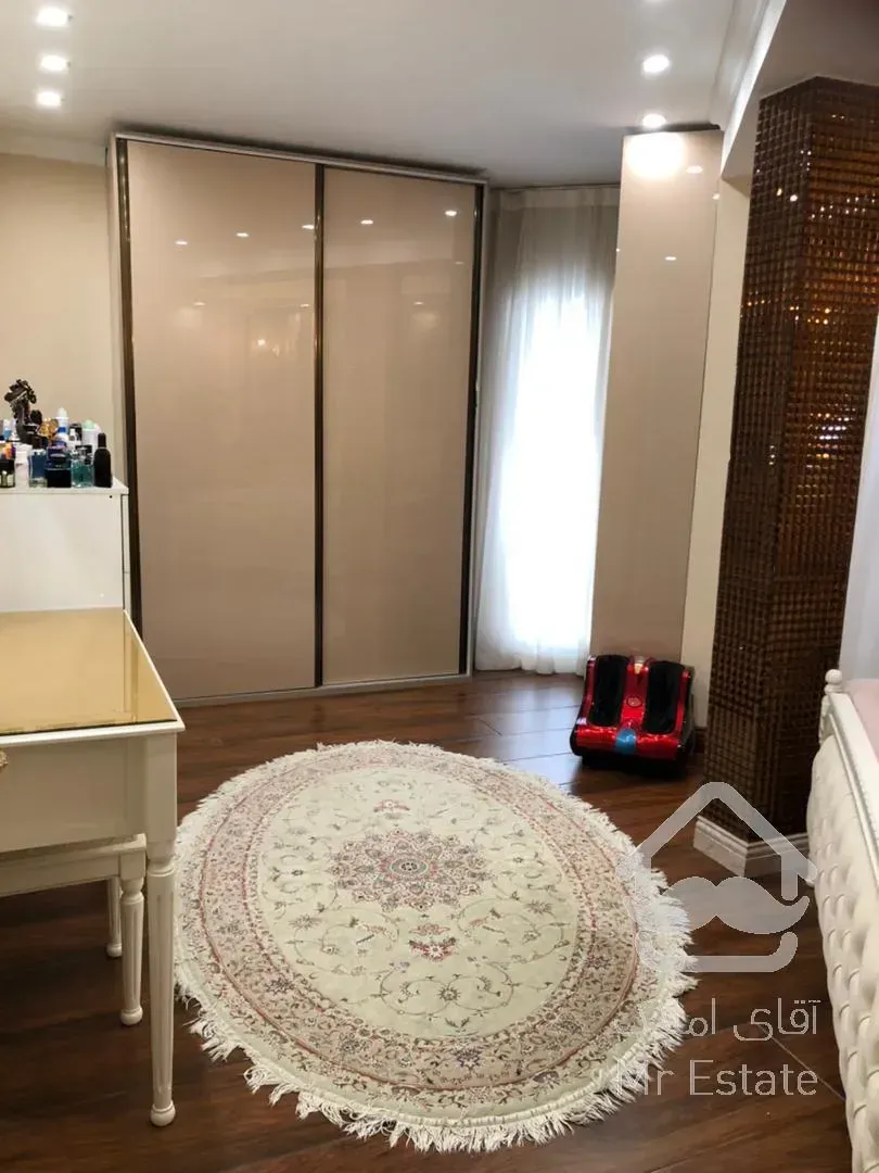 اجاره و رهن آپارتمان زعفرانیه 320  متر شیک