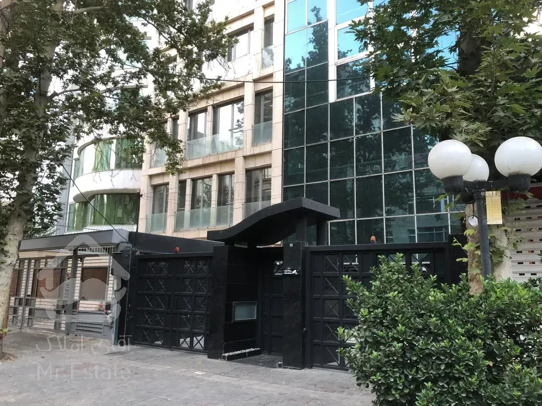 فروش یکجا 9 طبقه 126 متری با جردن بهترین لوکیشن اداری