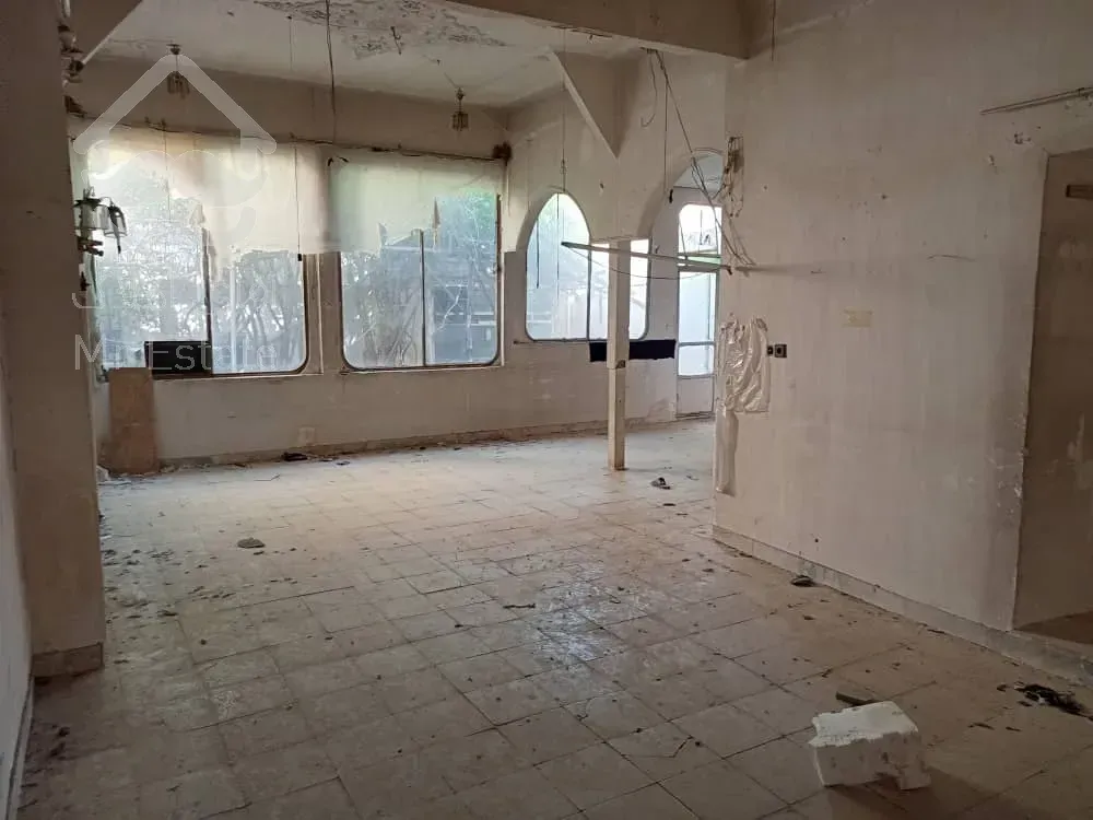 230متر ویلایی قدیمی درختکاری - دو نبش