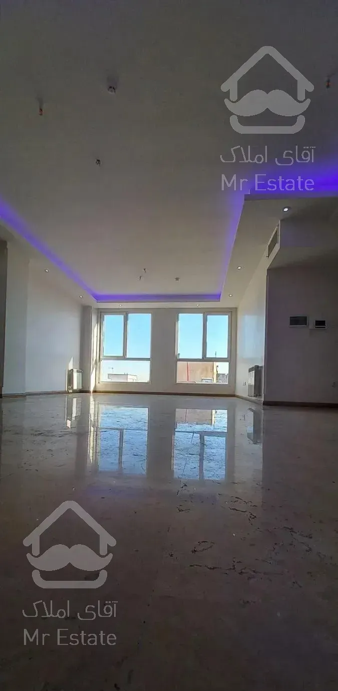 ویو تهران / ۹۱ متر غرق درنور / اشرفی