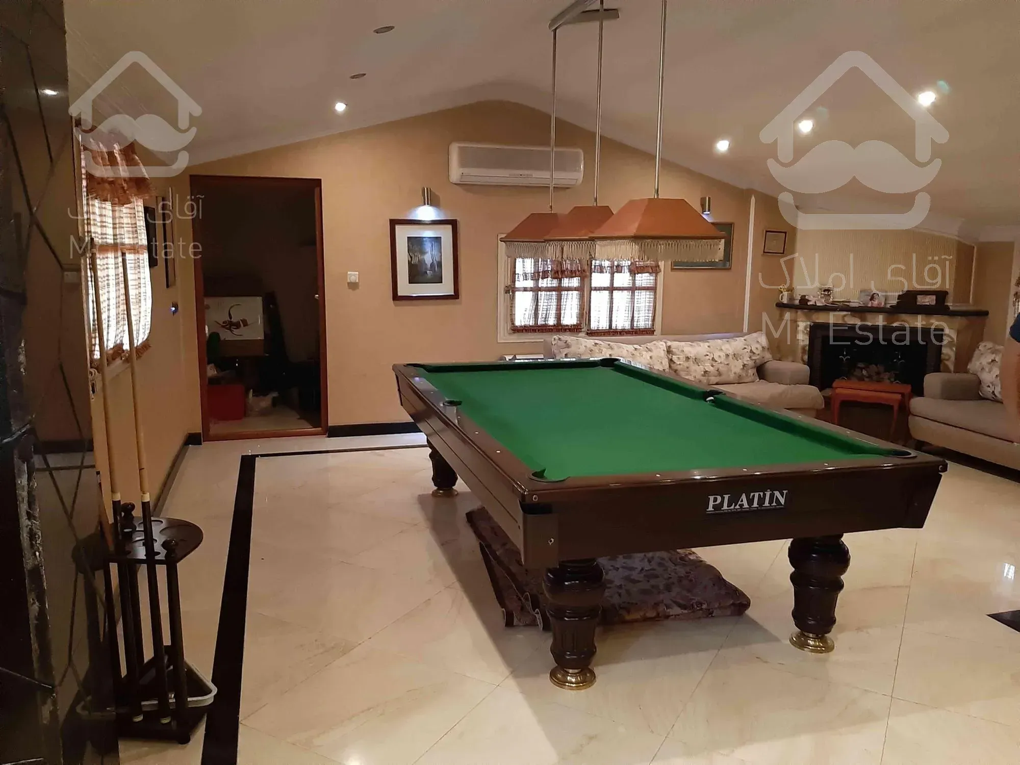 ویلا ۸۰۰متر بنا ۴۰۰متر زمین اقدسیه گلستان نوساز فرنیش فول امکانات تراس