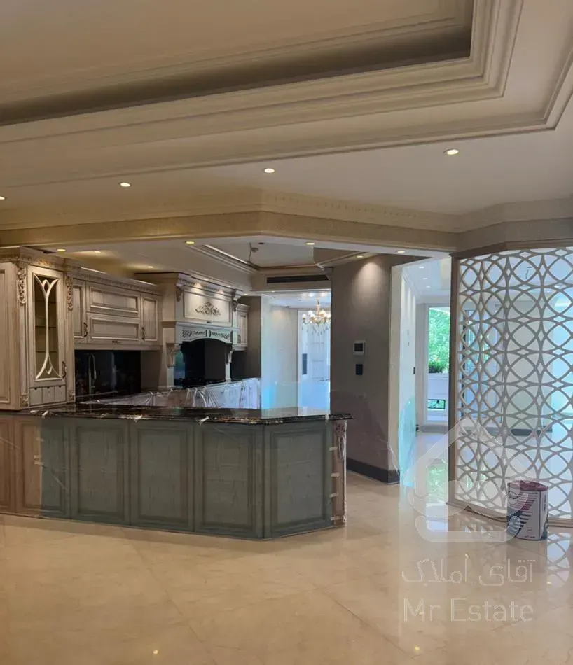 آپارتمان ۲۸۵ متر۳ خواب فول مشاعات نیاوران