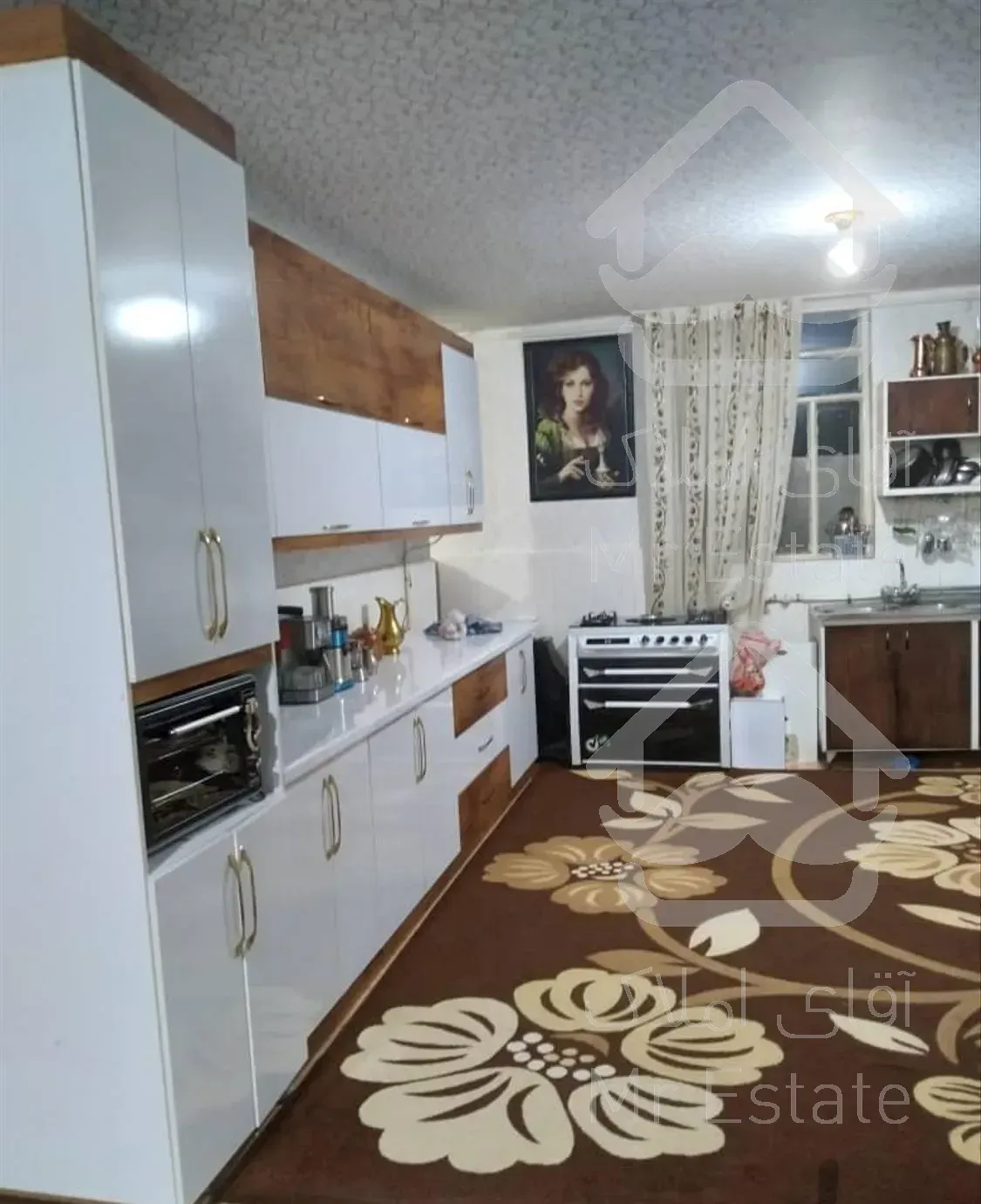 دو طبقه مسکونی با موقعیت تجاری انتهای افلاک ۱۶