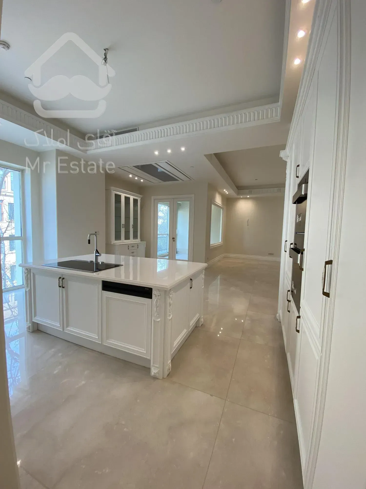 فرشته - فروش ۶۰۰ متر تکواحدی در ۲۵۰۰ متر برج باغ