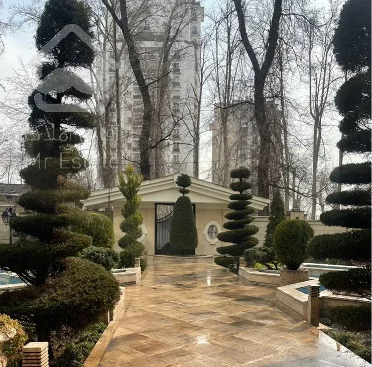 ۳۵۹ متر آپارتمان فول در بهترین نقطه فرمانیه شرقی