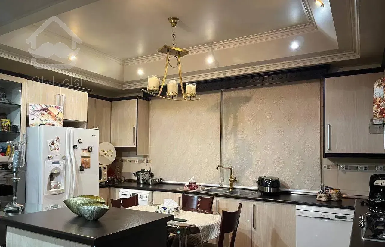 لاکچری خ ایران