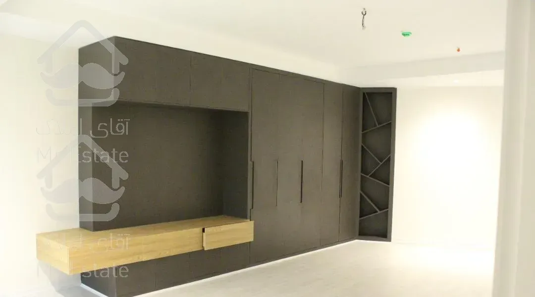 155متر 3خواب  نوساز  مارک دار