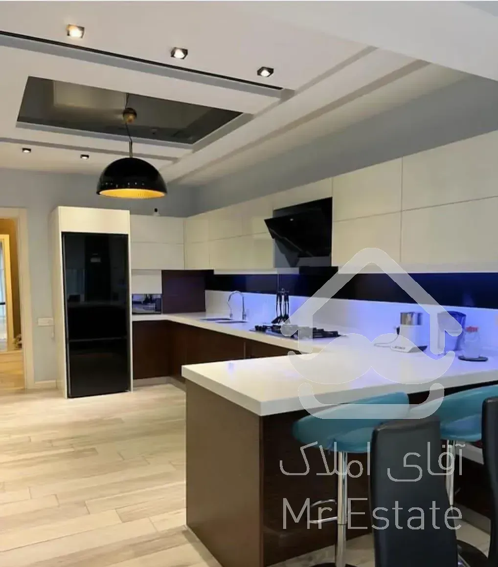 ۱۰۵متری/ زیتون کارمندی/فول امکانات/تخلیه