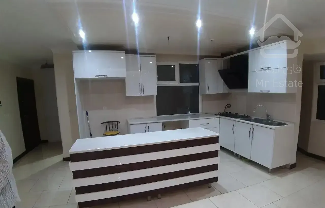 آپارتمان ۳ خوابه شیک در سازمان برنامه شمالی