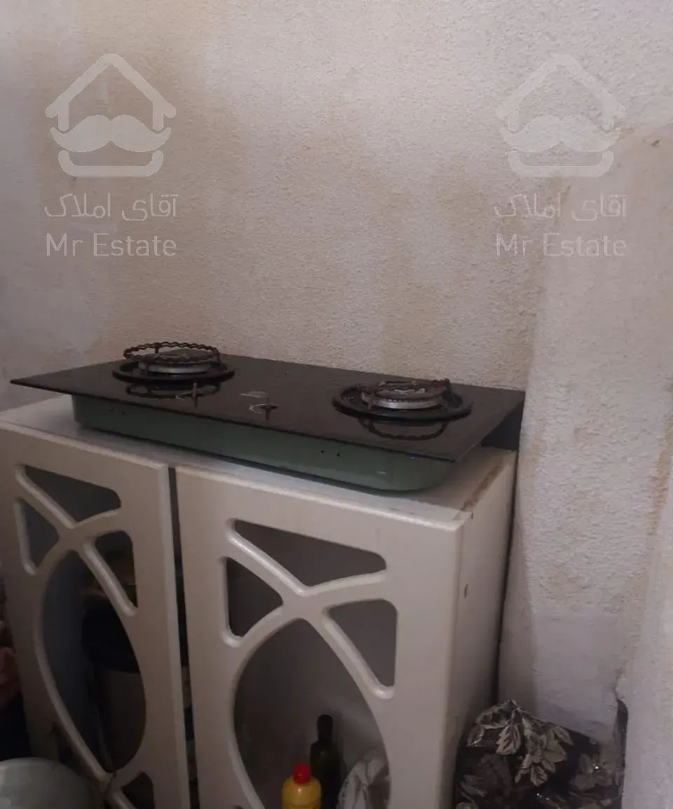 سویت نقلی 30 متری فاز  F صفین نزدیک بازار دیپلمات