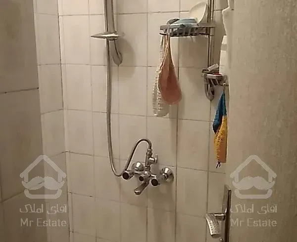 80 متری دو خواب  در 522 شرقی فاز۴ مهرشهر